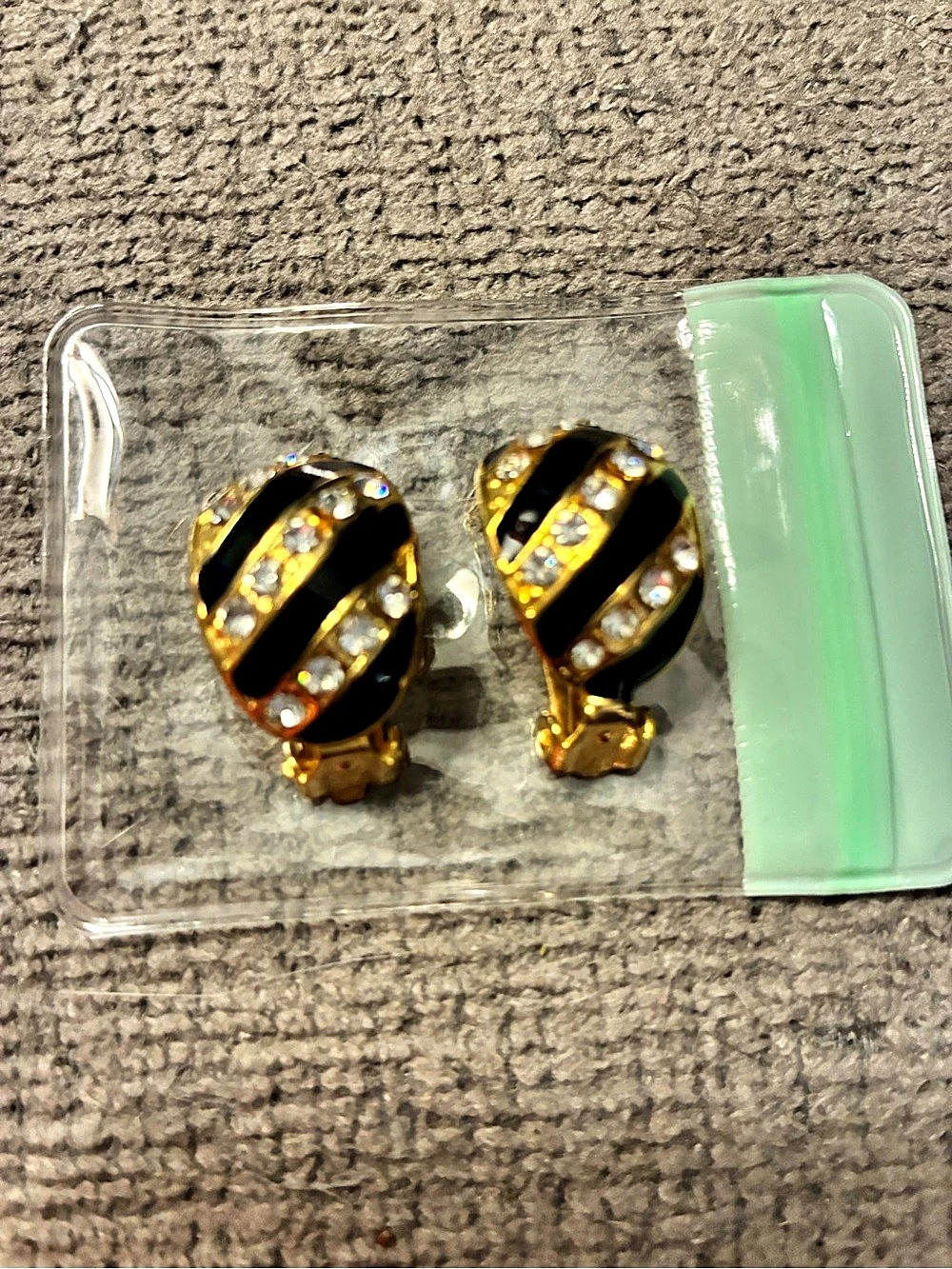 Vintage Black & Gold Rhinestone Clip-On Earrings Like New